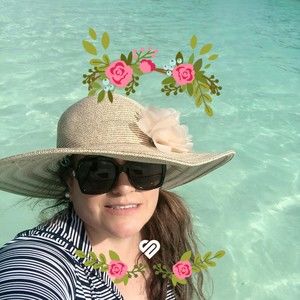 Meet your Posher, Yanira